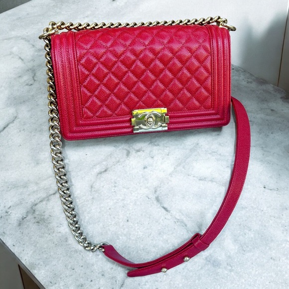 CHANEL 2019’ Caviar Red/Silver Quilted Le Boy Bag - Picture 15 of 16